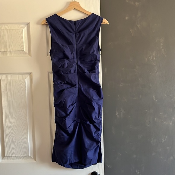 Nicole Miller | Sleeveless Ruched Midi Dress in Navy - Picture 2 of 3